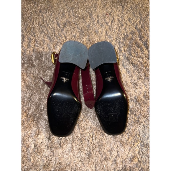 Prada - Picture 4 of 9